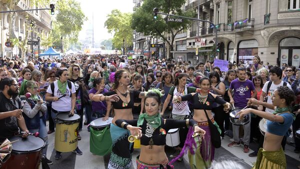 Manifestação pelo Dia Internacional da Mulher em Buenos Aires, capital da Argentina - Sputnik Brasil