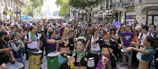 Manifestação pelo Dia Internacional da Mulher em Buenos Aires, capital da Argentina Manifestação pelo Dia Internacional da Mulher em Buenos Aires, capital da Argentina - Sputnik Brasil
