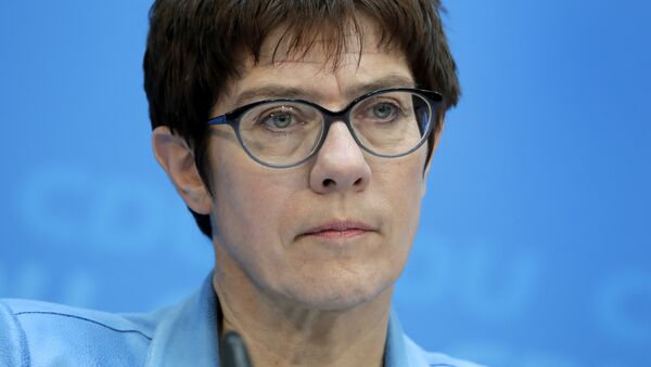 Annegret Kramp-Karrenbauer (CDU) - Sputnik Brasil