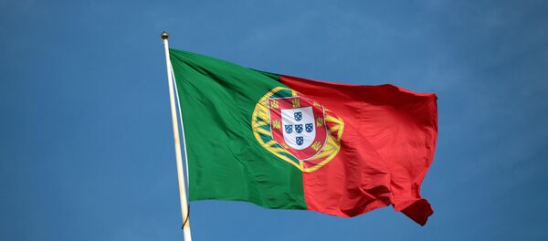 Bandeira portuguesa perto da Câmara Municipal de Lisboa, 8 de novembro de 2013 (imagem de arquivo) - Sputnik Brasil