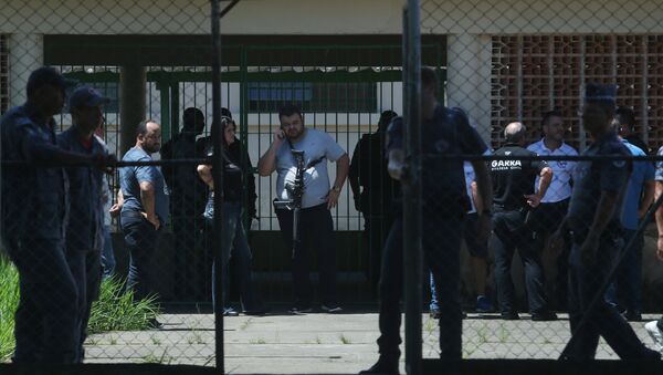 Polícia na Escola Estadual Raul Brasil depois do tiroteio em que 8 foram assassinados, Suzano, São Paulo, 13 de março de 2019 - Sputnik Brasil