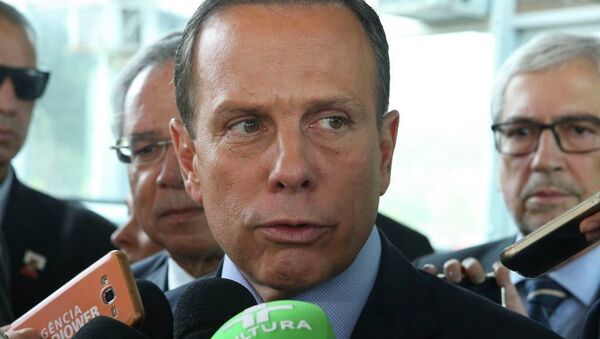 O governador de São Paulo, João Doria, fala à imprensa - Sputnik Brasil