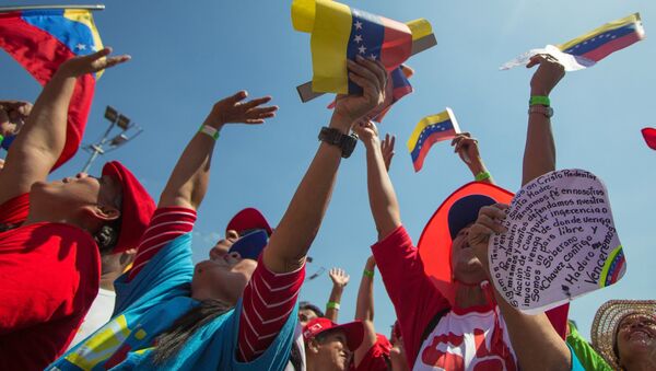 Manifestação de apoio a Maduro. - Sputnik Brasil