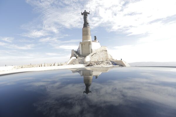 Estátua de Cristo no mosteiro ortodoxo de Querubins, na Síria - Sputnik Brasil