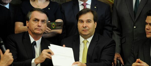Presidente da Câmara dos Deputados, dep. Rodrigo Maia, recebe o Presidente da República, Jair Bolsonaro (arquivo) - Sputnik Brasil