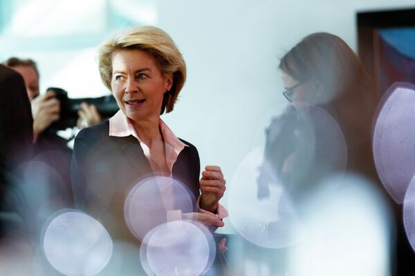 Bolsonaro e Felipe Neto aparecem entre os 100 mais influentes da Time - Sputnik Brasil