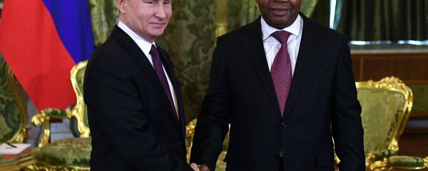 Presidente da Rússia, Vladimir Putin, e presidente de Angola, João Lourenço, durante encontro em Moscou, 4 de abril de 2019 - Sputnik Brasil