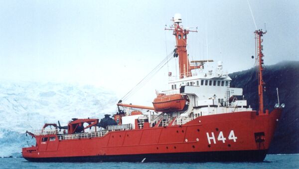 Novo navio quebra-gelo brasileiro vai substituir a embarcação NApOc Ary Rongel - Sputnik Brasil