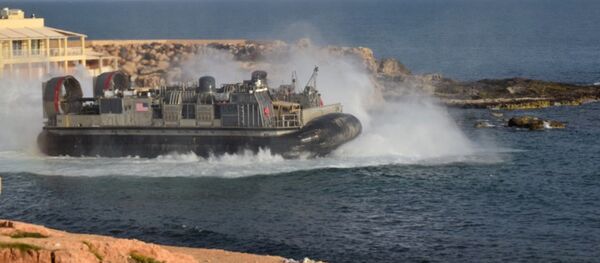 Militares dos EUA abandonando a Líbia, 7 de abril de 2019 - Sputnik Brasil