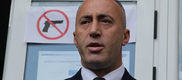 Ramush Haradinaj, candidate for Prime Minister, of the coalition of the former Kosovo Liberation Army (KLA) commanders AAK, PDK and NISMA speaks before the press during the Parliamentary elections in Pristina, Kosovo June 11, 2017. - Sputnik Brasil