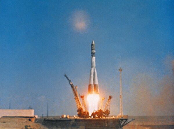 Arquivos trazem à tona plano da URSS de manter 3 cosmonautas na Lua por 20 dias Arquivos trazem à tona plano da URSS de manter 3 cosmonautas na Lua por 20 dias - Sputnik Brasil