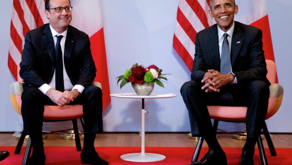 François Hollande e Barack Obama na cúpula do G-7 em 8 de junho de 2015 - Sputnik Brasil
