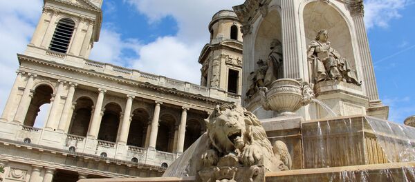 Igreja de Saint-Sulpice em Paris - Sputnik Brasil