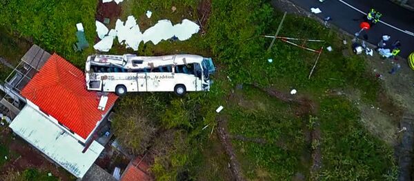 Consequências do acidente de ônibus na ilha portuguesa da Madeira - Sputnik Brasil