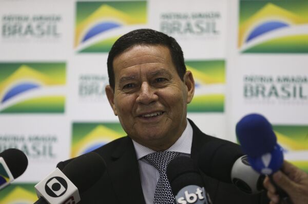 Mourão convida DiCaprio para visitar Amazônia e diz que não há exportações ilegais na região - Sputnik Brasil