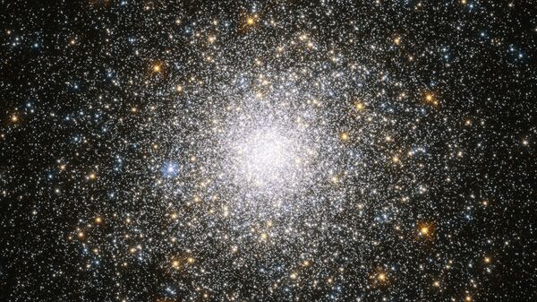 Aglomerado globular de estrelas Messier 75, localizando na constelação de Sagitário, a uns 67 mil anos-luz da Terra - Sputnik Brasil