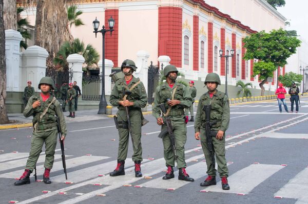 Deputado venezuelano critica 'agressão' dos EUA e meta de 'colonizar' a América Latina - Sputnik Brasil
