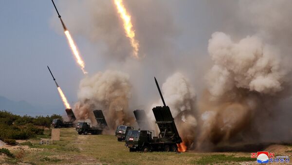 Teste de mísseis efetuado pela Coreia do Norte em 4 de maio - Sputnik Brasil