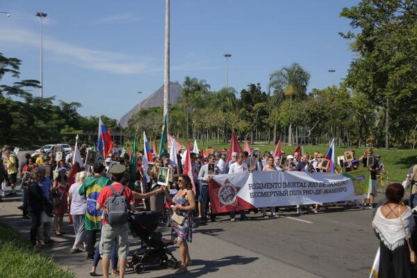 Familiares de combatentes se concentram na marcha do Regimento Imortal, no Rio de Janeiro - Sputnik Brasil