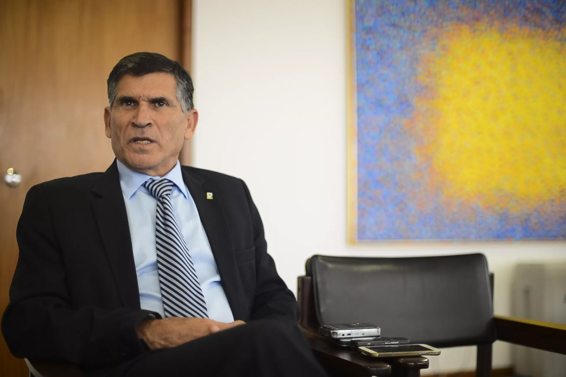Carlos Bolsonaro intervém em compra de aparelho espião de Israel e cria crise com militares Carlos Bolsonaro intervém em compra de aparelho espião de Israel e cria crise com militares - Sputnik Brasil, 1920, 19.05.2021