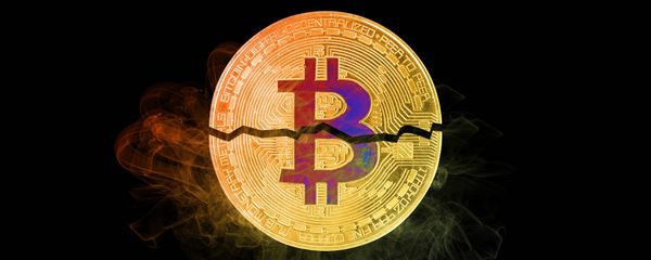 Bitcoin quebrada (imagem ilustrativa) Bitcoin quebrada (imagem ilustrativa) - Sputnik Brasil