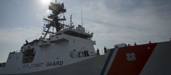 Navio da Guarda Costeira dos EUA USCGC James - Sputnik Brasil