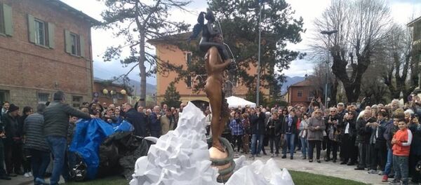 Estátua de deus da mitologia romana, na comuna italiana de Vergato, província de Bolonha Estátua de deus da mitologia romana, na comuna italiana de Vergato, província de Bolonha - Sputnik Brasil