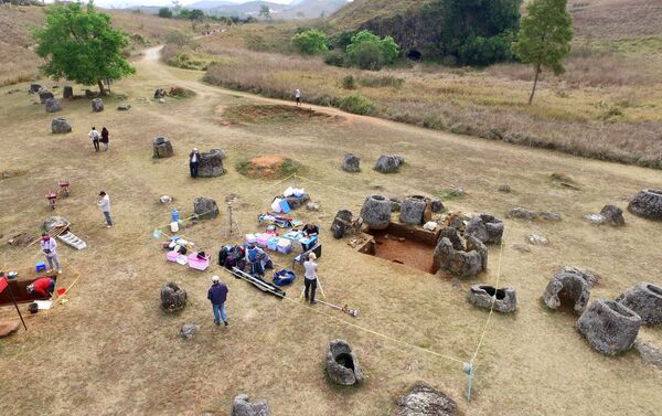 Vista dos misteriosos vasos da morte em Laos - Sputnik Brasil