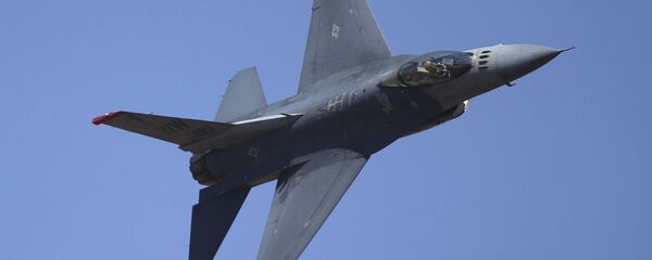 Caças F-16 (imegem referencial) Caças F-16 (imegem referencial) - Sputnik Brasil