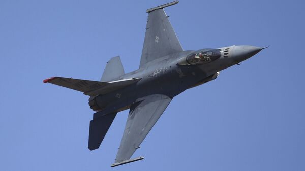 Caça F-16 da Força Aérea dos EUA - Sputnik Brasil