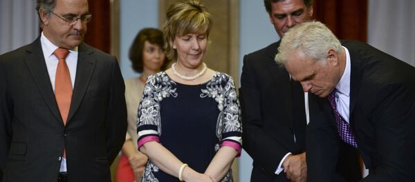 O americano-brasileiro, David Neeleman, dono da Azul Linhas Aéreas, assinou nesta quarta-feira, junto com o português Humberto Pedrosa, o contrato de compra de 61% das ações da TAP O americano-brasileiro, David Neeleman, dono da Azul Linhas Aéreas, assinou nesta quarta-feira, junto com o português Humberto Pedrosa, o contrato de compra de 61% das ações da TAP - Sputnik Brasil