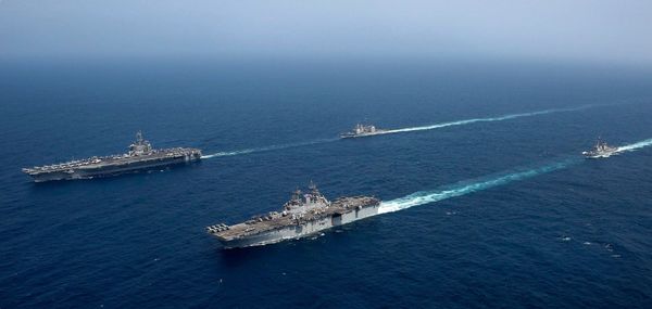 Marinha dos EUA luta para desenvolver navios não tripulados Marinha dos EUA luta para desenvolver navios não tripulados - Sputnik Brasil