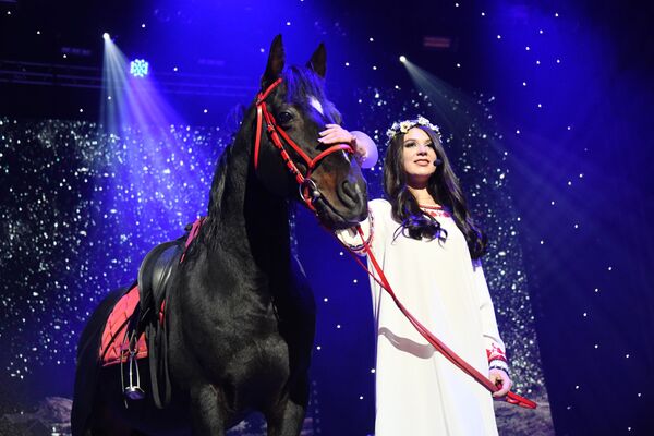 A segunda-vice-miss Tatiana Derbina durante o concurso Miss Chita 2019 - Sputnik Brasil