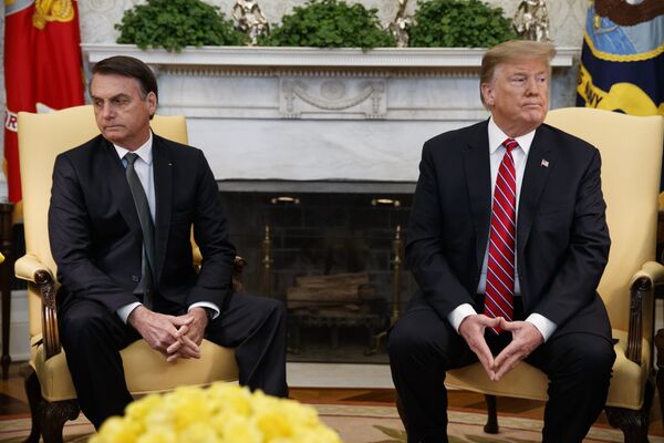 Brasil gasta muito com sua imagem no exterior, mas o retorno é baixo, avaliam especialistas - Sputnik Brasil