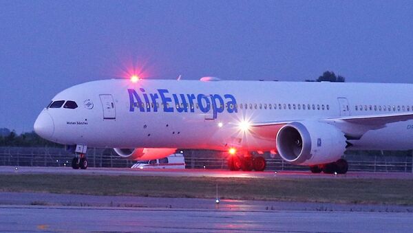 Avião da companhia aérea Air Europa, que estuda entrar no mercado brasileiro - Sputnik Brasil