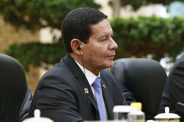 'Não iriam obedecer': generais revelam como as Forças Armadas agiriam se Bolsonaro tentasse golpe - Sputnik Brasil