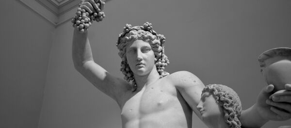 Estátua de Dionísio (imagem referencial) Estátua de Dionísio (imagem referencial) - Sputnik Brasil