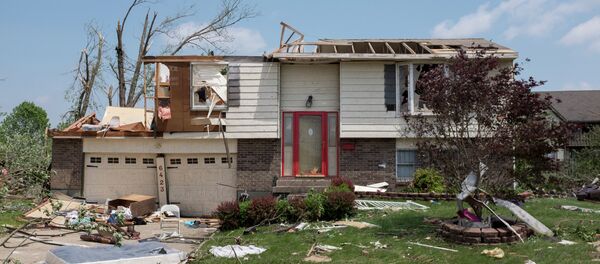 Destruição causada pela passagem de tornado em Trotwood, Ohio, em 28 de maio de 2019 - Sputnik Brasil