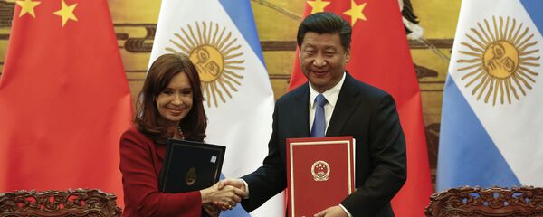 A presidente da Argentina Cristina Fernandez de Kirchner e o presidente da China Xi Jinping - Sputnik Brasil