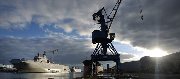 Sevastopol e Vladivostok, os dois navios da classe Mistral encomendados pela Rússia Sevastopol e Vladivostok, os dois navios da classe Mistral encomendados pela Rússia - Sputnik Brasil