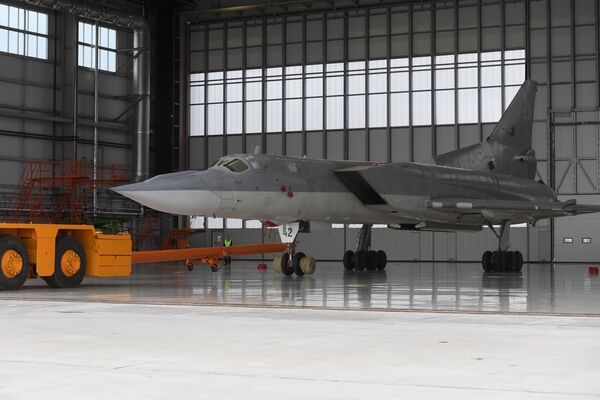 Pesadelo para porta-aviões: bombardeiro modernizado russo Tu-22M3M é avaliado por revista americana Pesadelo para porta-aviões: bombardeiro modernizado russo Tu-22M3M é avaliado por revista americana - Sputnik Brasil