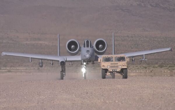 Avião A-10 Thunderbolt II participando dos exercícios militares da Força Aérea da Guarda Nacional dos EUA - Sputnik Brasil