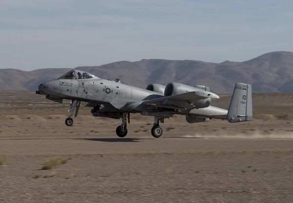 Avião de combate A-10 Thunderbolt dos EUA perde munição durante treinamento na Coreia do Sul - Sputnik Brasil