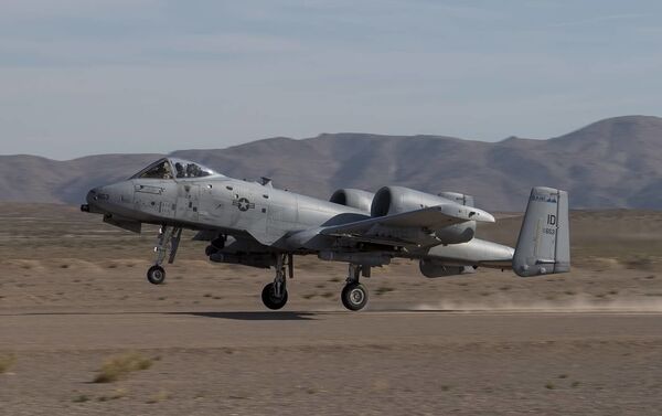 Avião A-10 Thunderbolt II participando dos exercícios militares da Força Aérea da Guarda Nacional dos EUA - Sputnik Brasil