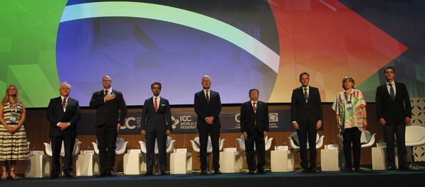 Congresso Mundial de Câmaras reúne Câmaras de Comércio e investidores de várias partes do mundo no Rio de Janeiro. Na foto, estão o governador do estado do Rio de Janeiro, Wilson Witzel (3º da esquerda para a direita) e também o prefeito do Rio de Janeiro, Marcel Crivella (3º da direita para a esquerda). Congresso Mundial de Câmaras reúne Câmaras de Comércio e investidores de várias partes do mundo no Rio de Janeiro. Na foto, estão o governador do estado do Rio de Janeiro, Wilson Witzel (3º da esquerda para a direita) e também o prefeito do Rio de Janeiro, Marcel Crivella (3º da direita para a esquerda). - Sputnik Brasil