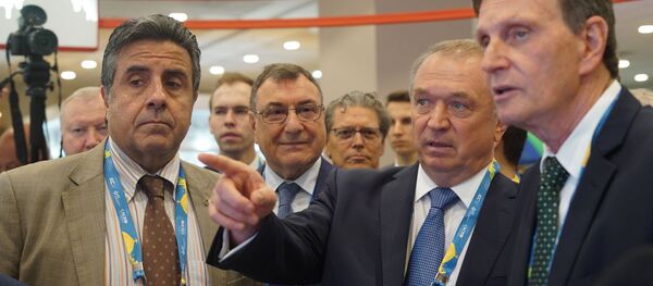 Presidente da Câmara de Comércio e da Indústria da Rússia, Sergei Katyrin, e prefeito do Rio de Janeiro, Marcelo Crivella Presidente da Câmara de Comércio e da Indústria da Rússia, Sergei Katyrin, e prefeito do Rio de Janeiro, Marcelo Crivella - Sputnik Brasil