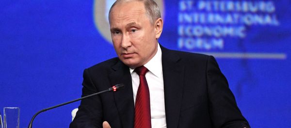 Presidente russo Vladimir Putin durante reunião do Fórum Econômico Internacional de São Petersburgo 2019 (SPIEF 2019), em 7 de junho de 2019 - Sputnik Brasil