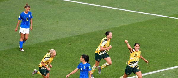 Austrália comemora gol da virada contra seleção brasileira na Copa do Mundo de Futebol Feminino - Sputnik Brasil