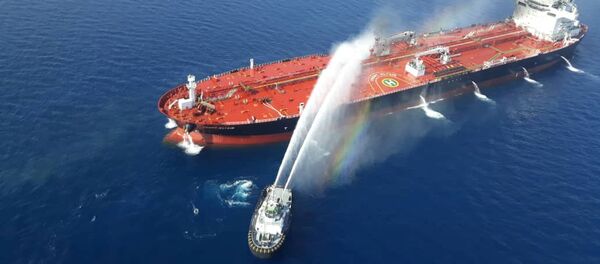 Petroleiro atacado no golfo de Omã - Sputnik Brasil