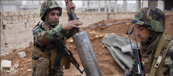 Combatentes da milícia Peshmerga (curdos iraquianos) em Kobane - Sputnik Brasil